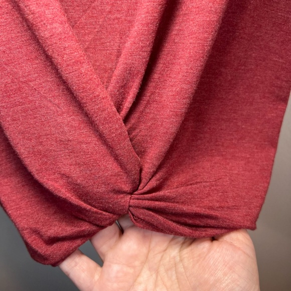 Zyia Active Women's Swirl Twist Back Tank Top Red Burgundy Open Back Stretch  XS - Picture 9 of 11